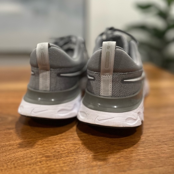 Nike Infinity Run Flyknit 2 - Picture 4 of 4